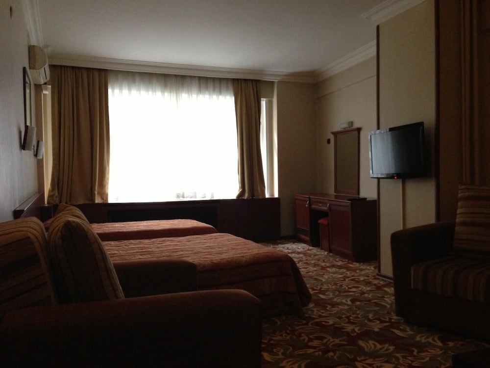 Hotel Monopol 17/29