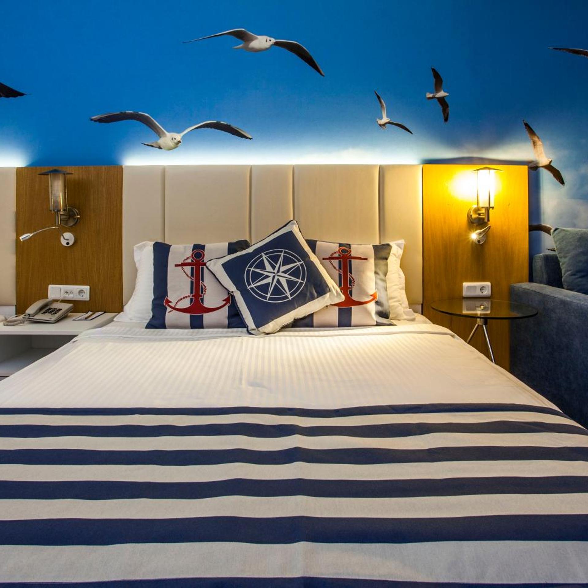 Room, Double or Twin Bed, Side Sea View