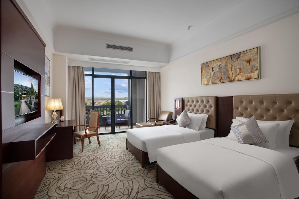 Wyndham Garden Haikou South 9/23