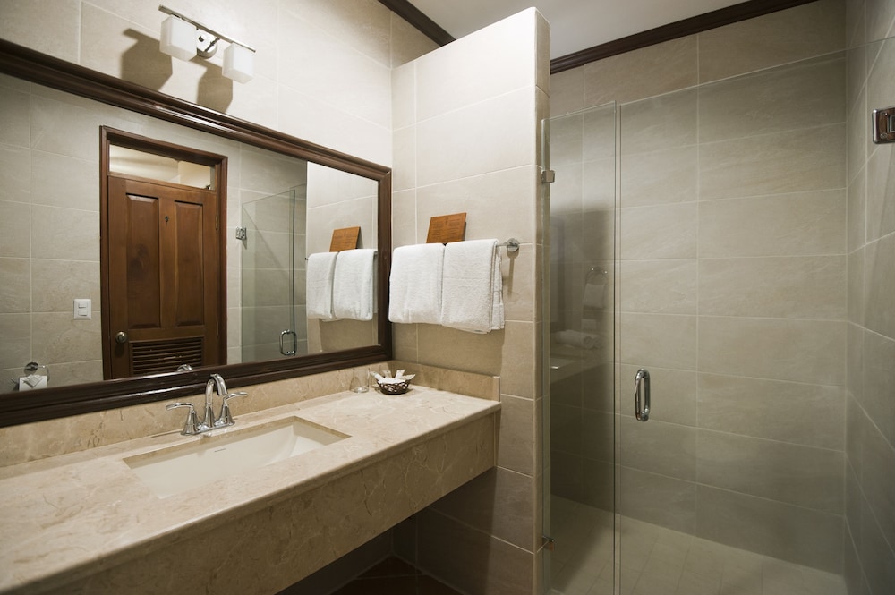 Plaza Colon Hotel 56/59