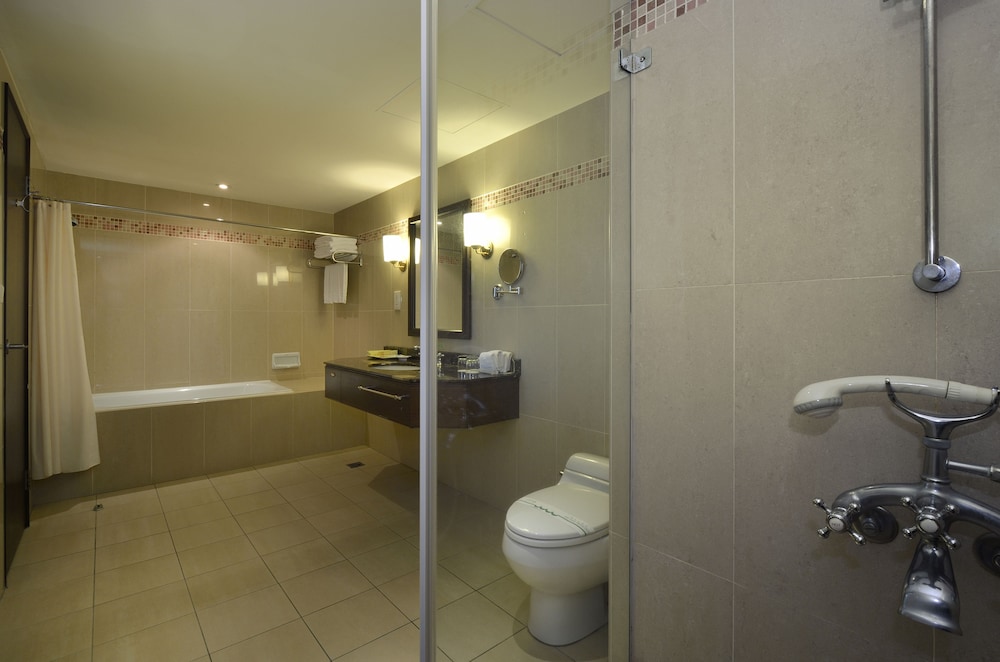Hotel Regalees 38/43