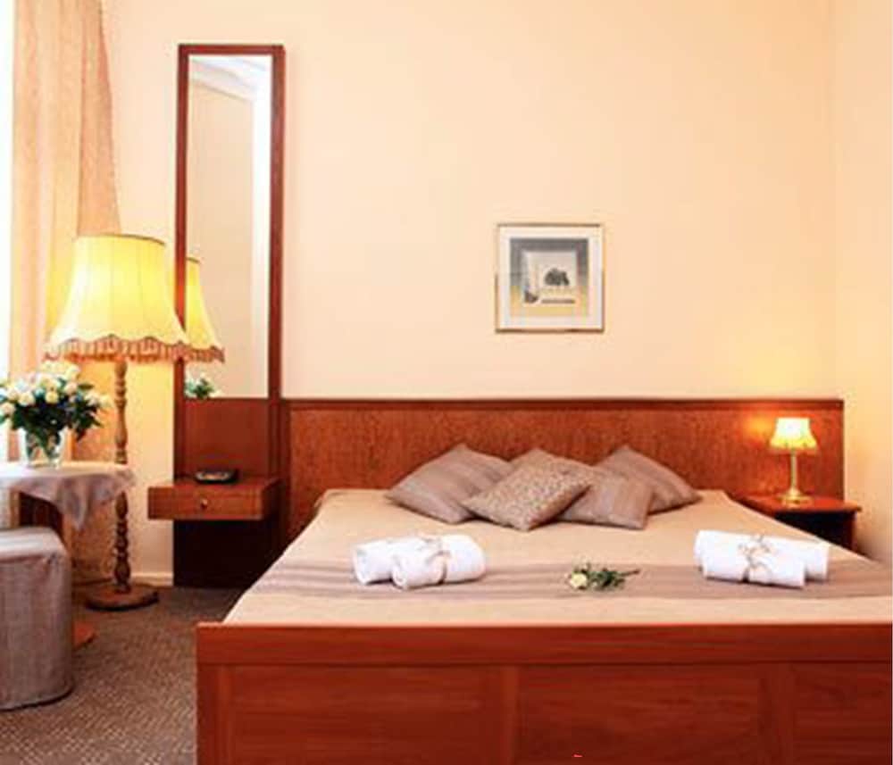 Hotel Pension Arche 16/41