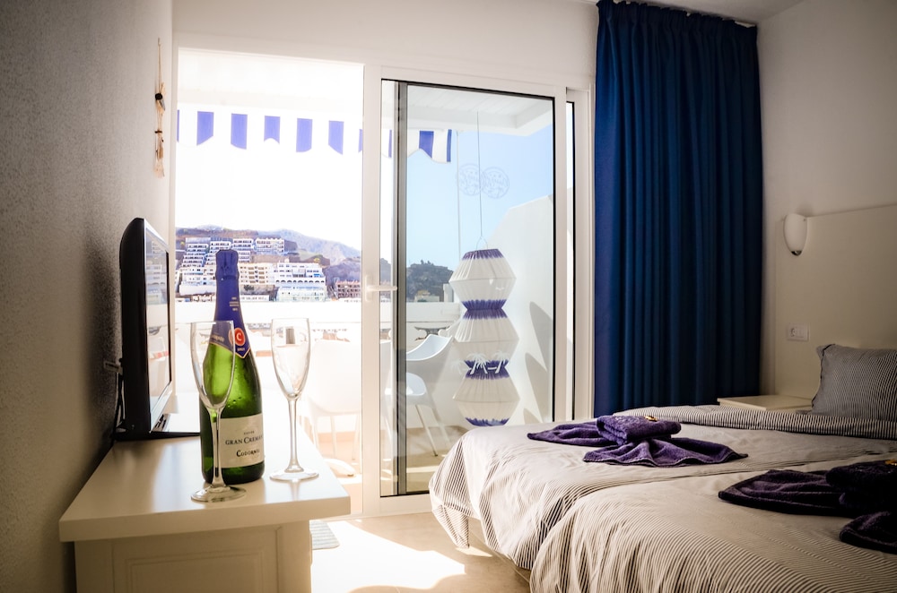 Calypso Oasis Apartments 22/65