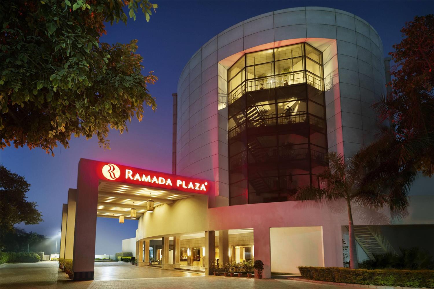 Ramada Plaza by Wyndham JHV Varanasi 2/23