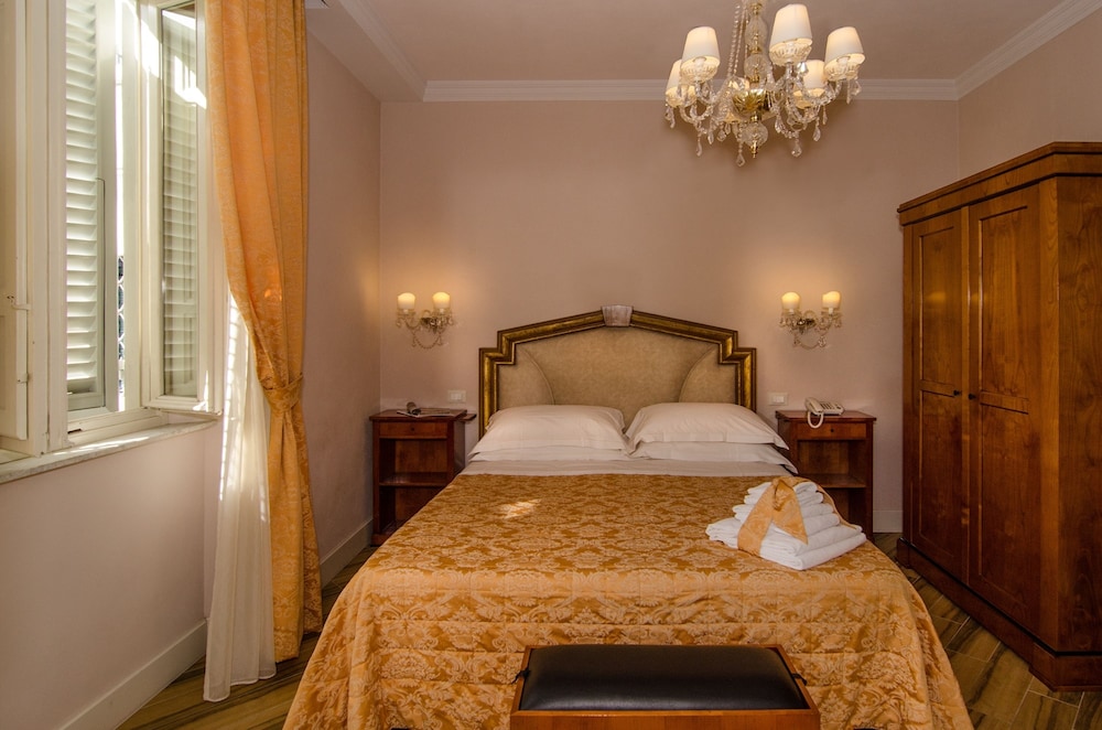 CLASSIC, DOUBLE BED