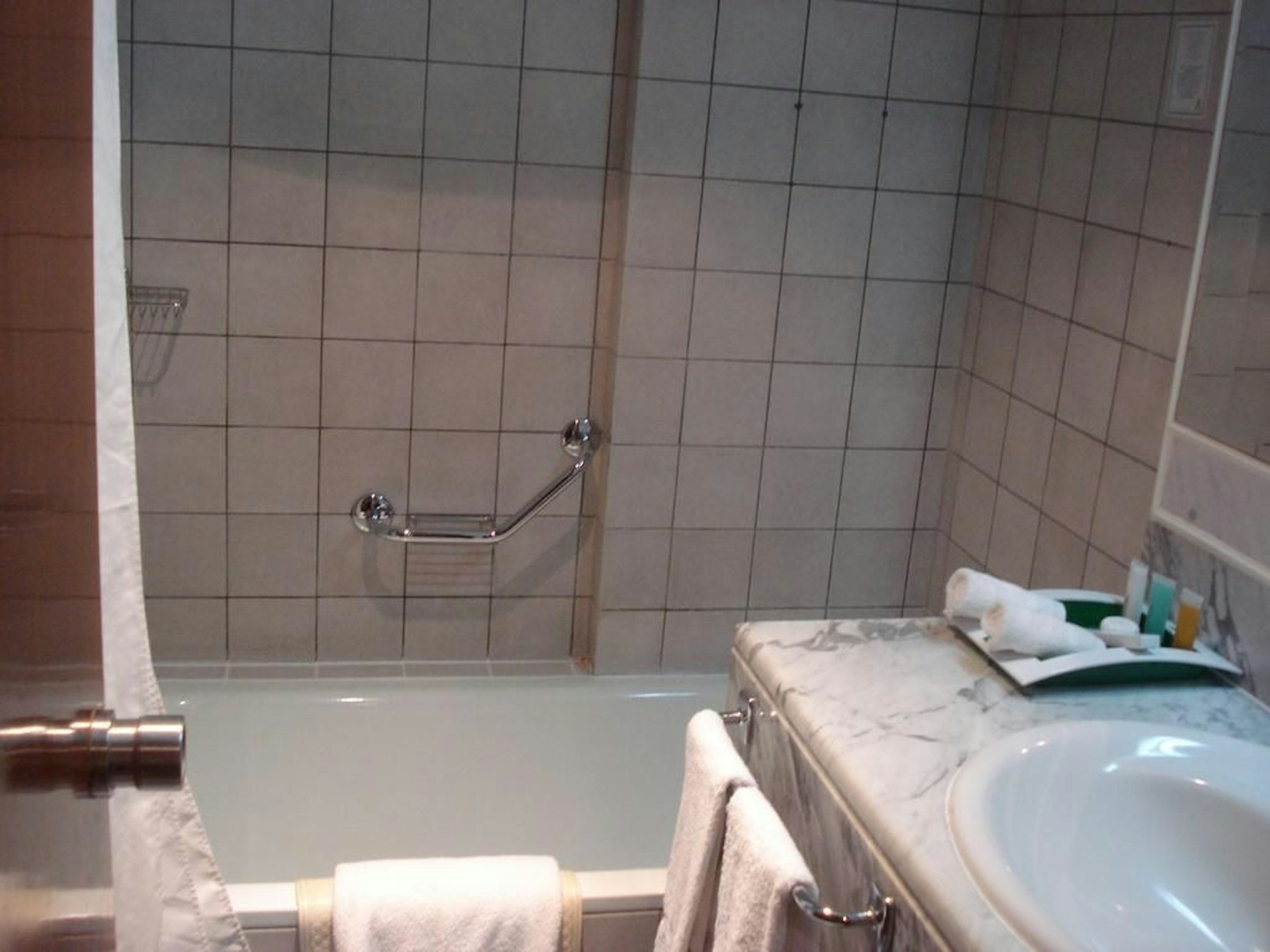 فندق جلوريا إن نجران(Alrabea Hotel) 31/32