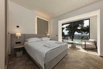 Superior, Double Bed, Sea View, French Balcony, Accessible