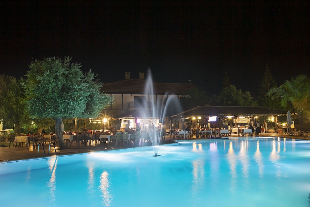 The Ship Inn Hotel Villas 45/50
