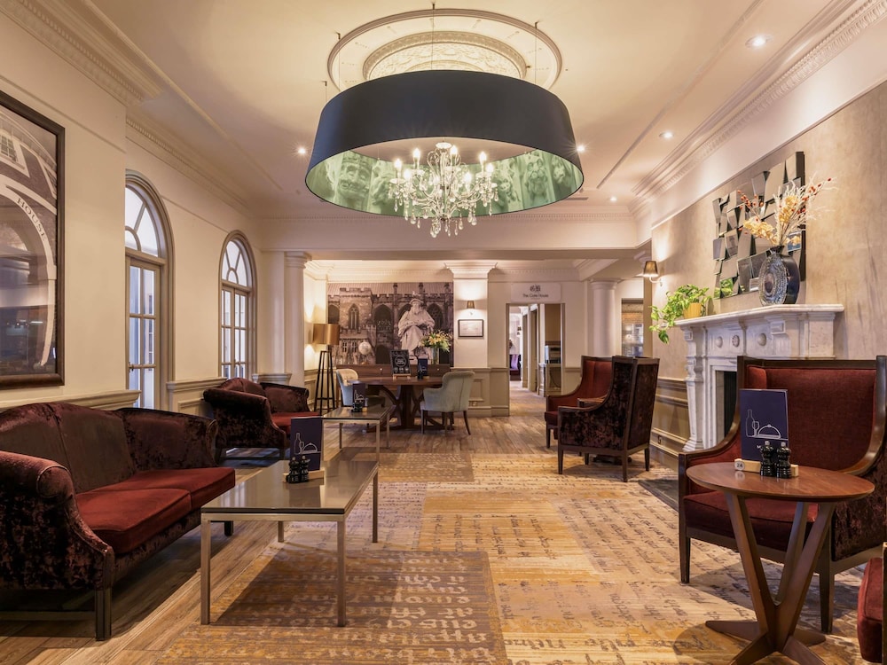 Mercure Southgate Hotel 31/49