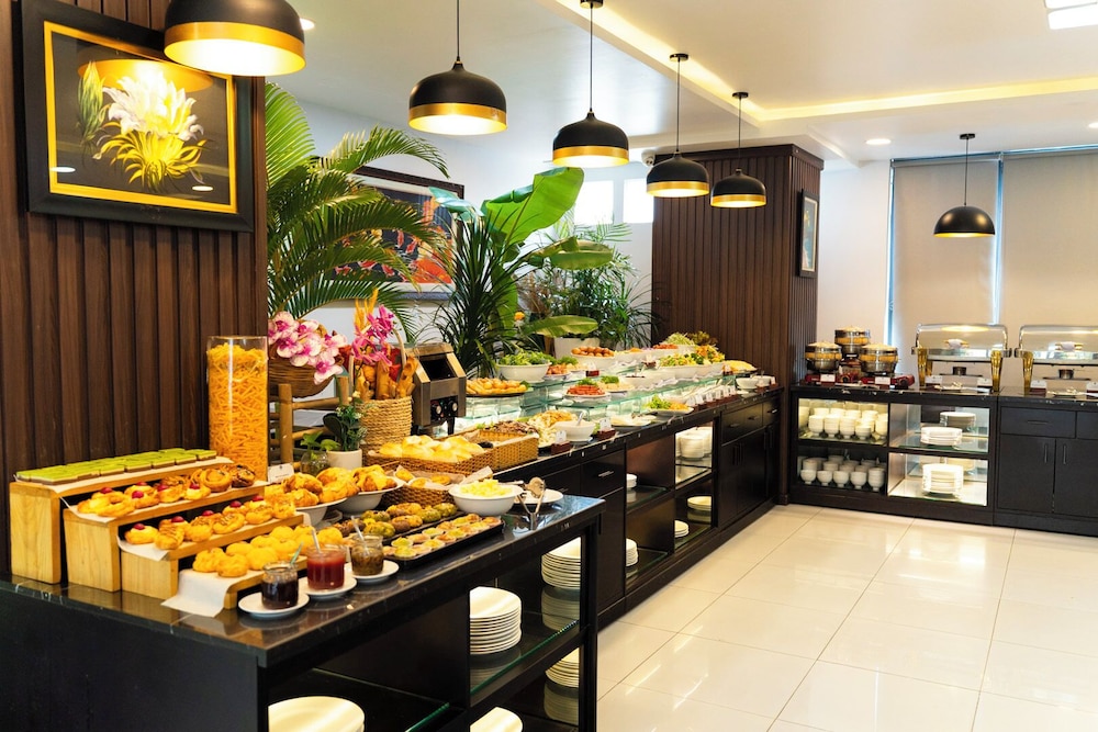 Hoang Long Hotel 38/50