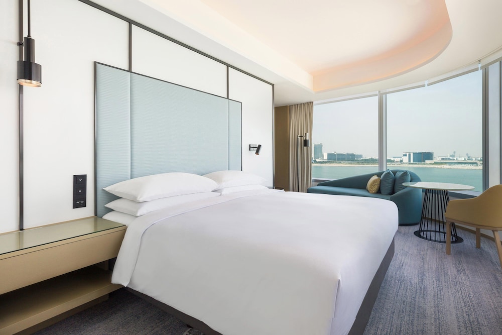 Four Points by Sheraton Hong Kong, Tung Chung 7/31