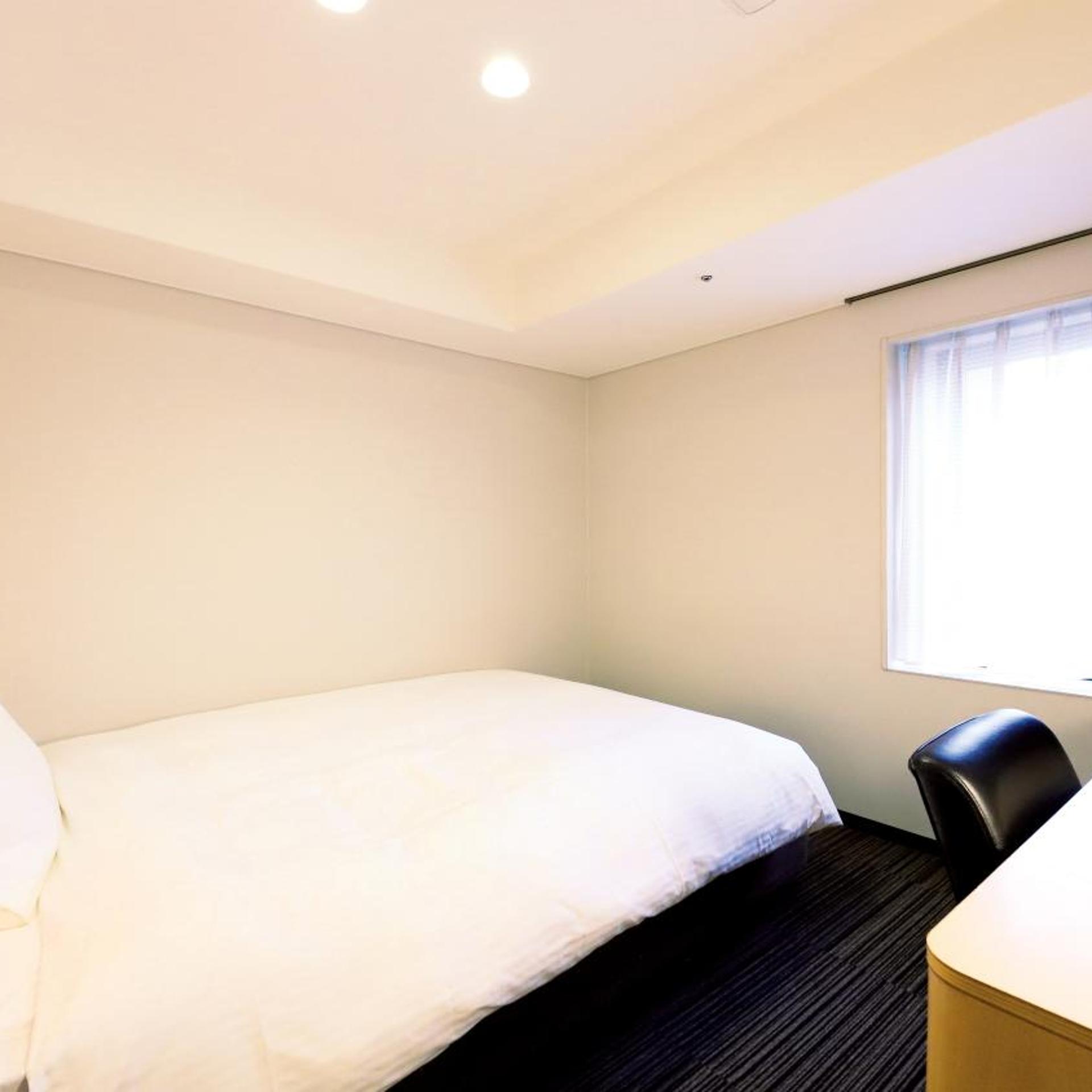 غرفة قياسية بسرير مزدوج للمدخنين، Smile Hotel Osaka Yotsubashi 2/3