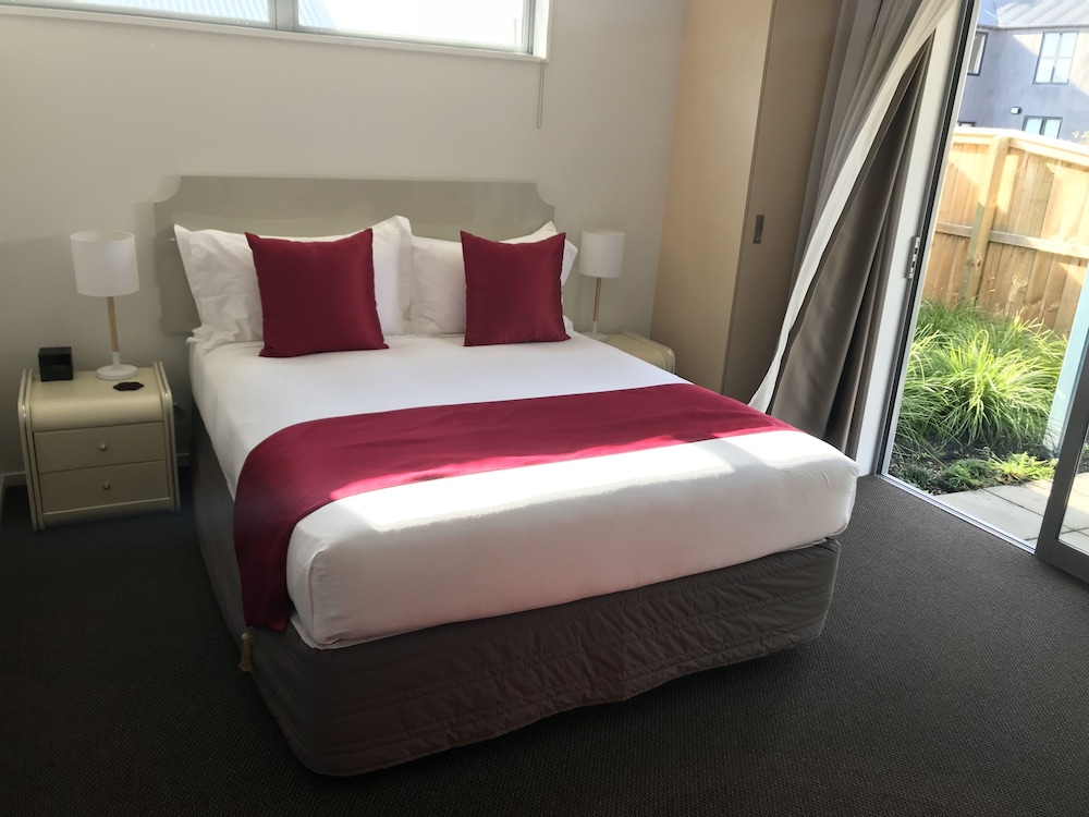 LUXURY, STUDIO, GARDEN VIEW, ACCESSIBLE