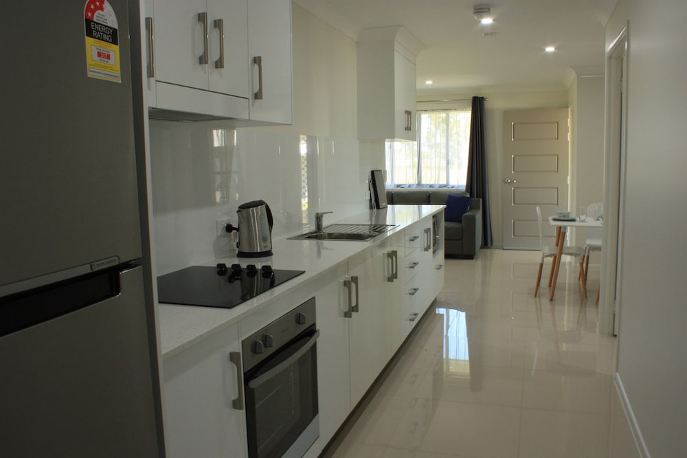 Casa Nostra Motel 22/55
