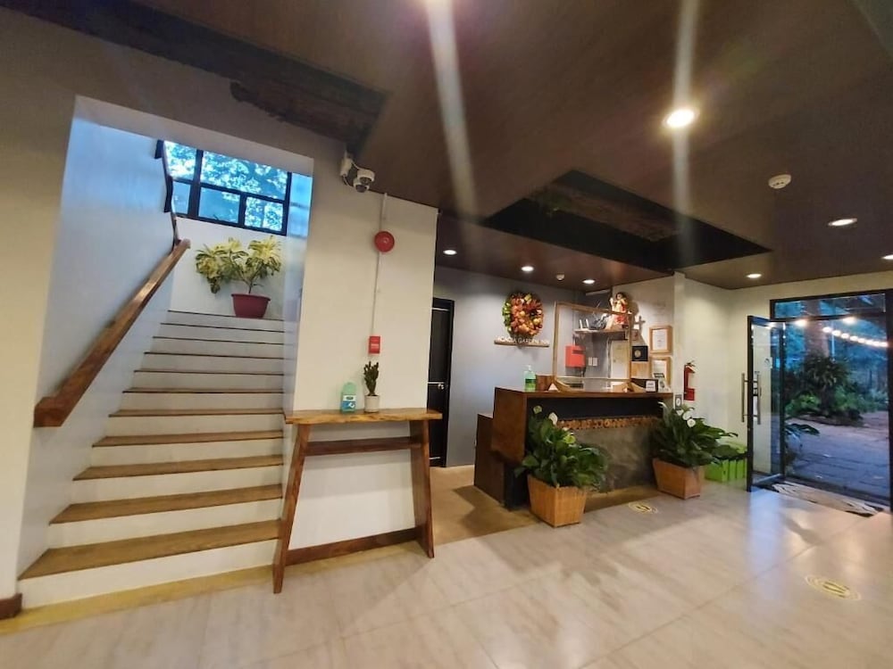 Acacia Garden Inn 12/66