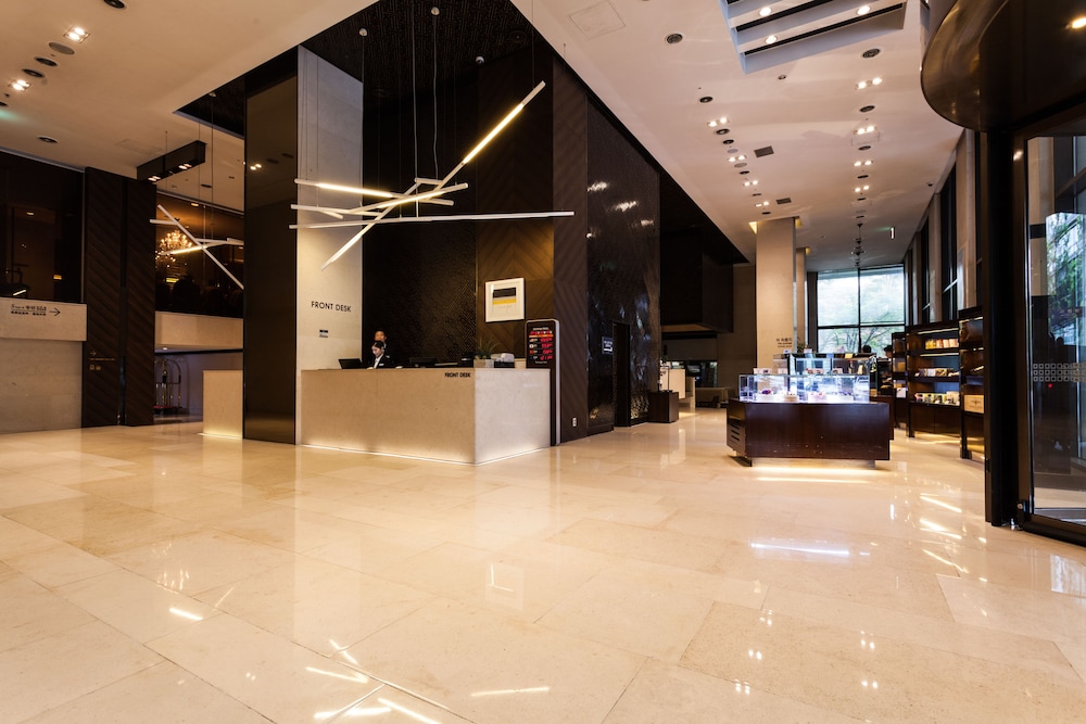Lobby at The Riverside Hotel, SEOUL