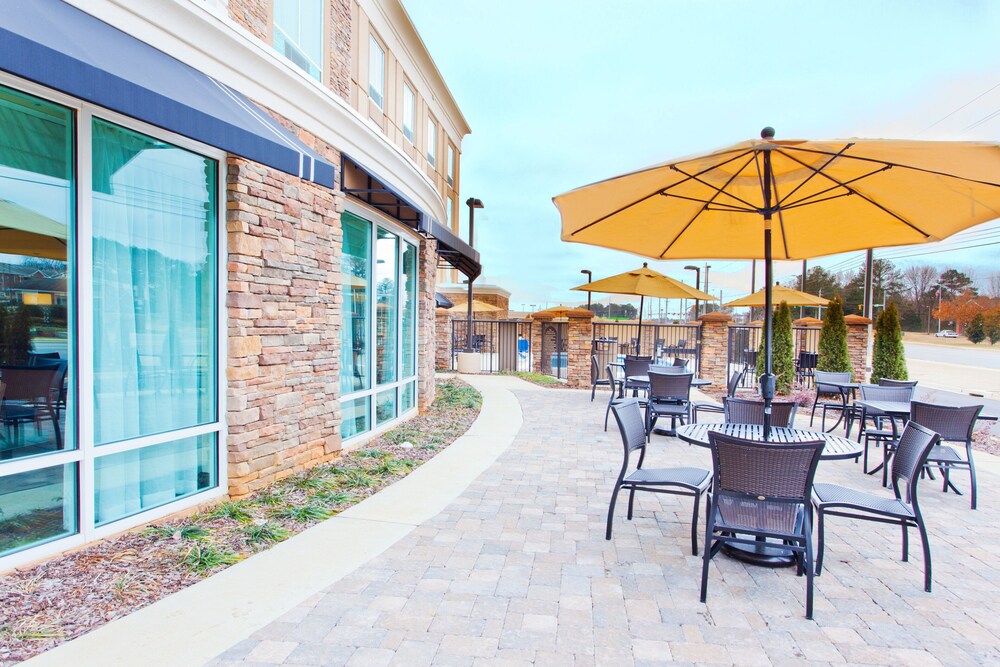Holiday Inn Express Hotel And Suites Huntsville West Research Pk 60/70