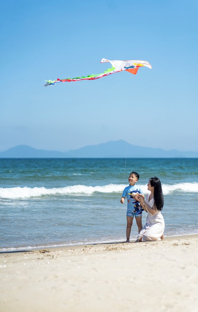 Wyndham Royal Beachfront Resort & Spa Hoi An Danang 54/59