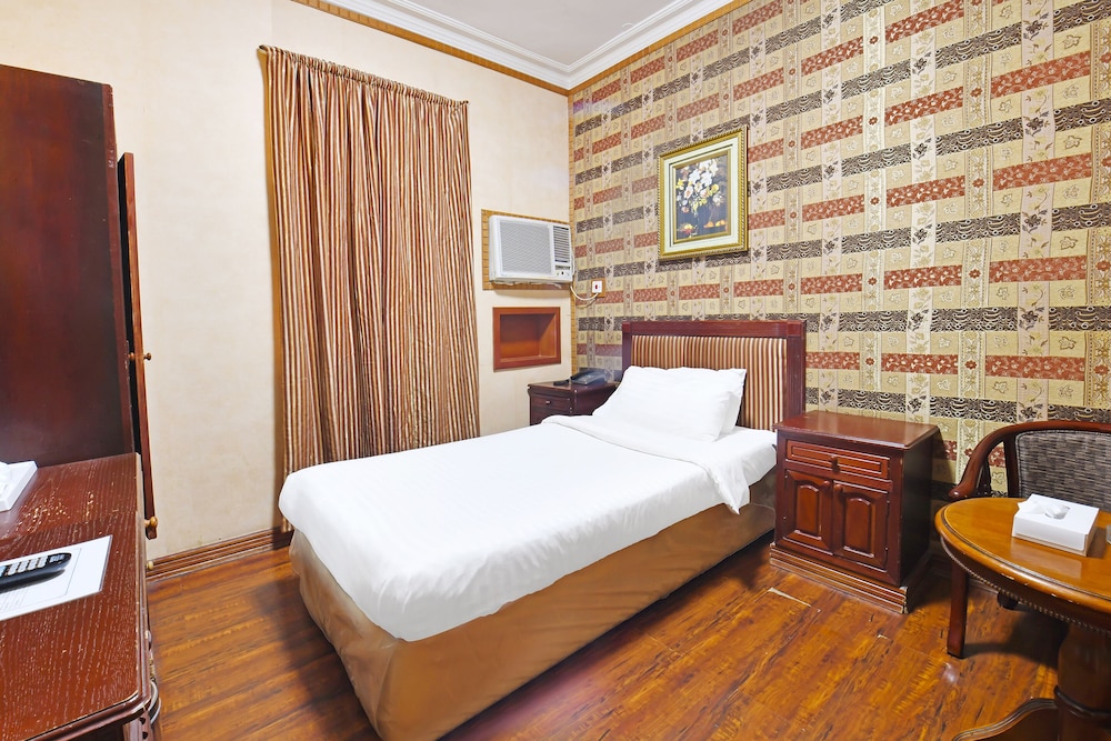 Room, Single, Double Bed