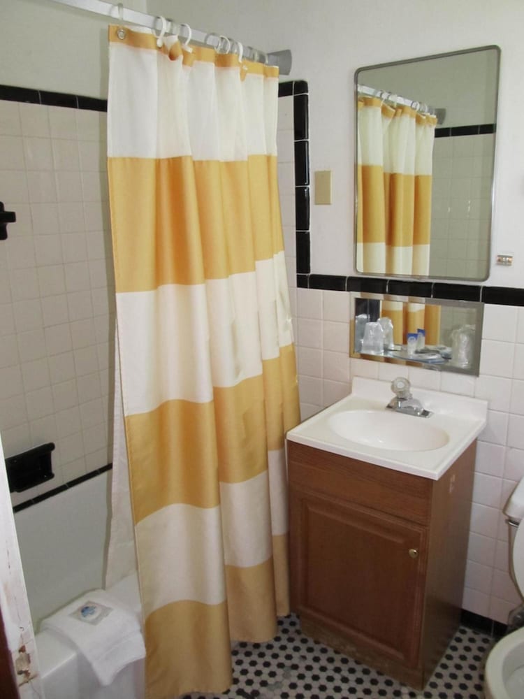 Americas Best Value Inn 45/45