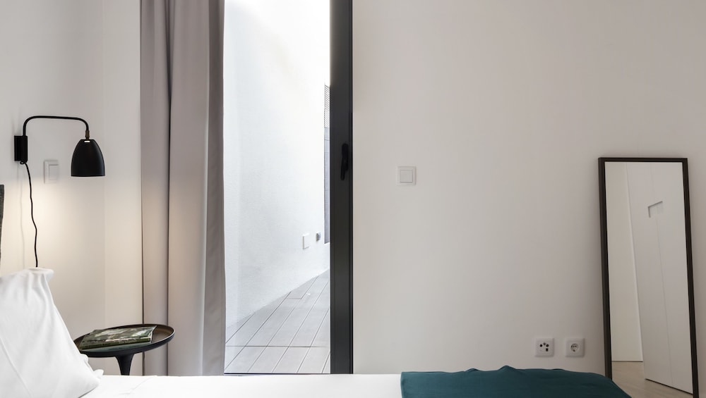 Lisbon Serviced Apartments Parque 17/66