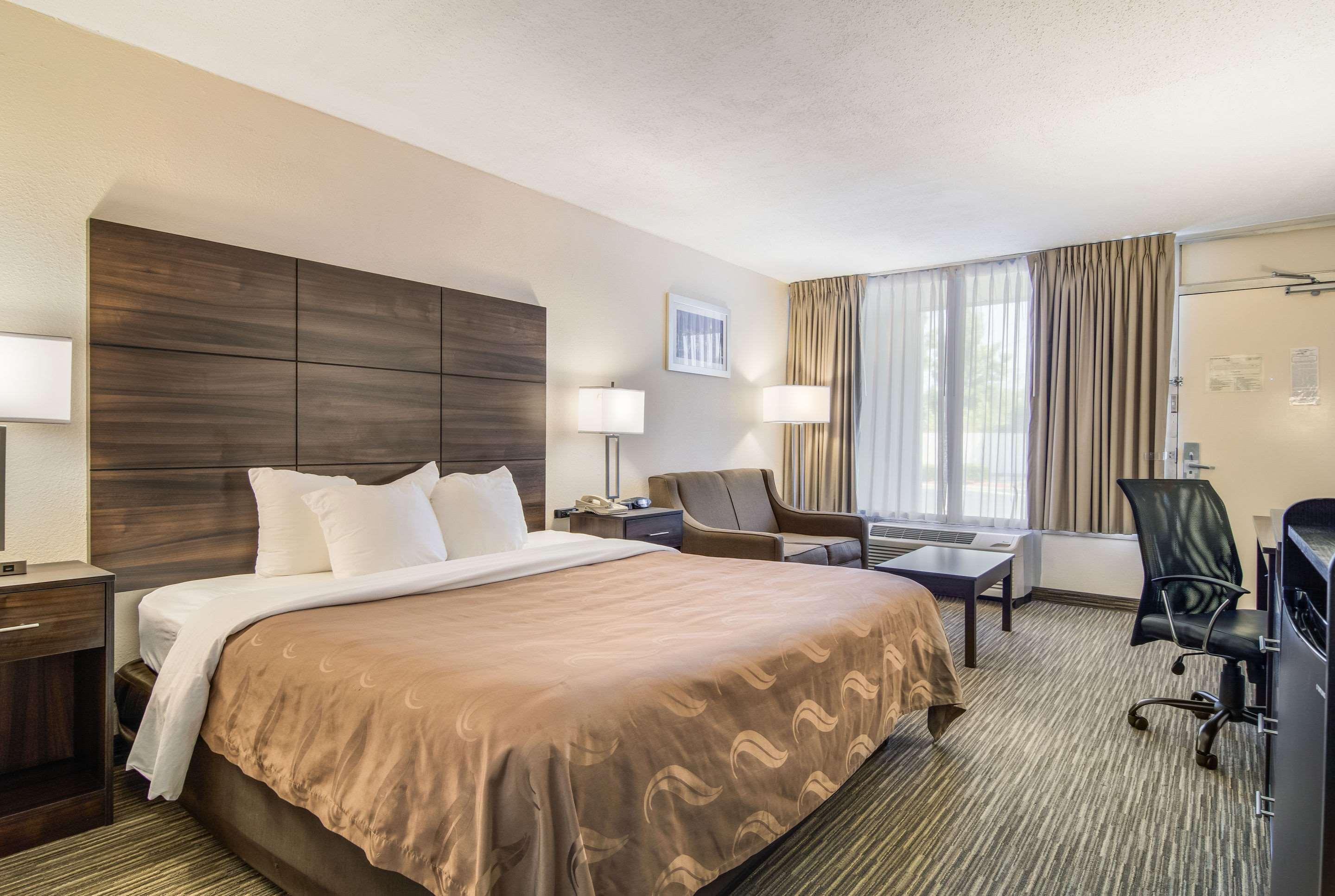 Room, King Bed, Smoking