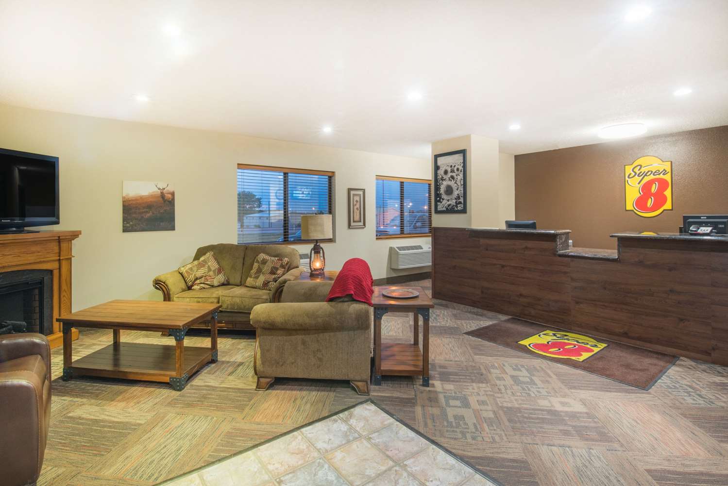 Super 8 By Wyndham Jamestown 5/7