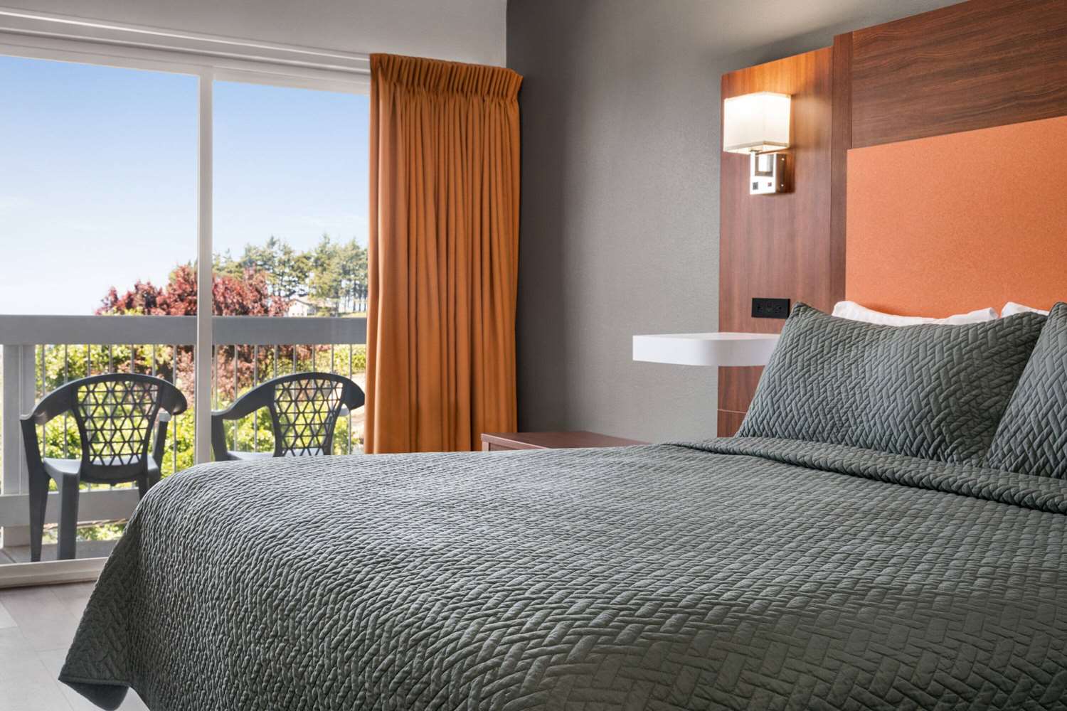 Travelodge By Wyndham Depoe Bay 25/50
