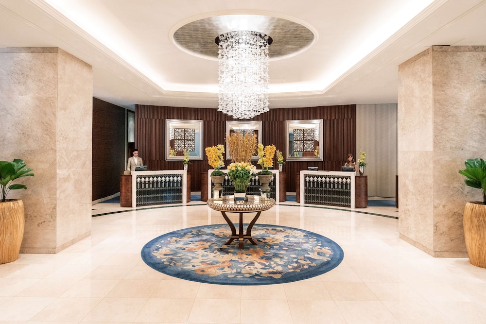 Lobby at EDSA Shangri-La Manila, MANDALUYONG