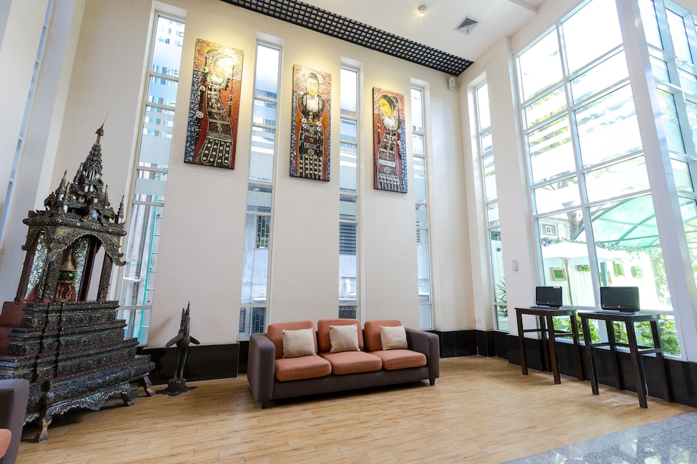 Pinnacle Lumpinee Park Hotel 30/47