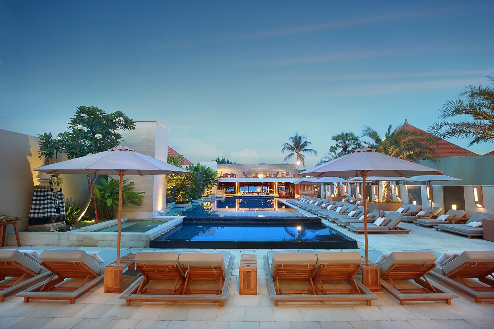 The Bandha Hotel & Suites 9/107
