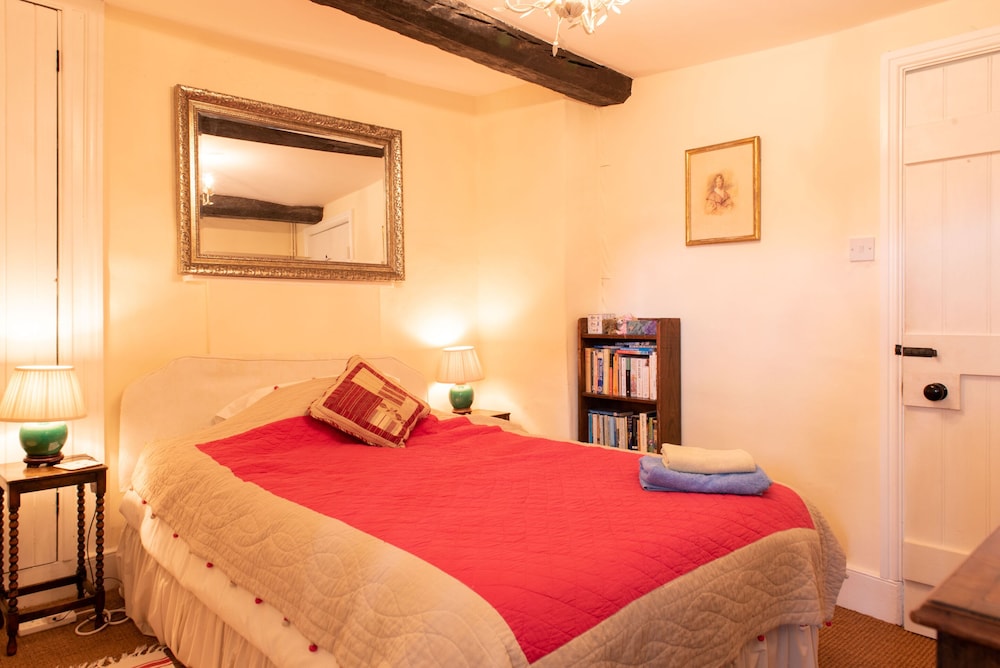 Alltybrain Farm Cottages 8/50
