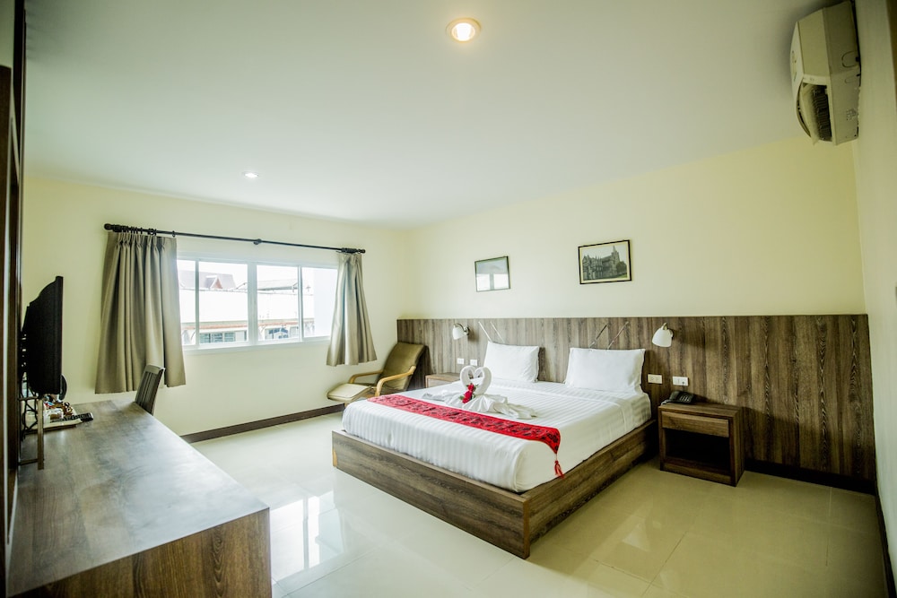 The Cocoon Patong 2/50