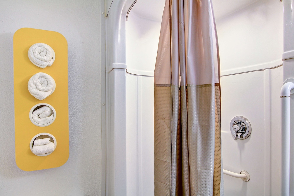 Motel6 Green Bay, WI photo3