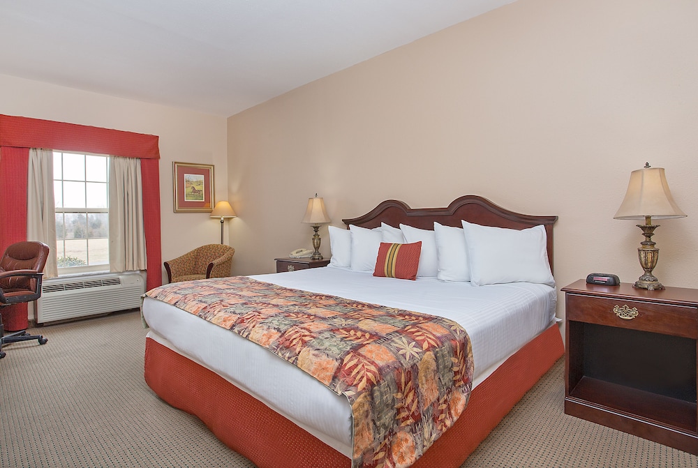 Comfort Inn and Suites Shelbyville KY 22/50