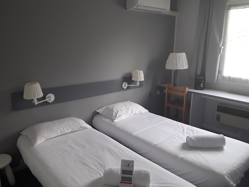 FAMILY SUITE, 2 BATHROOMS, GROUND FLOOR
