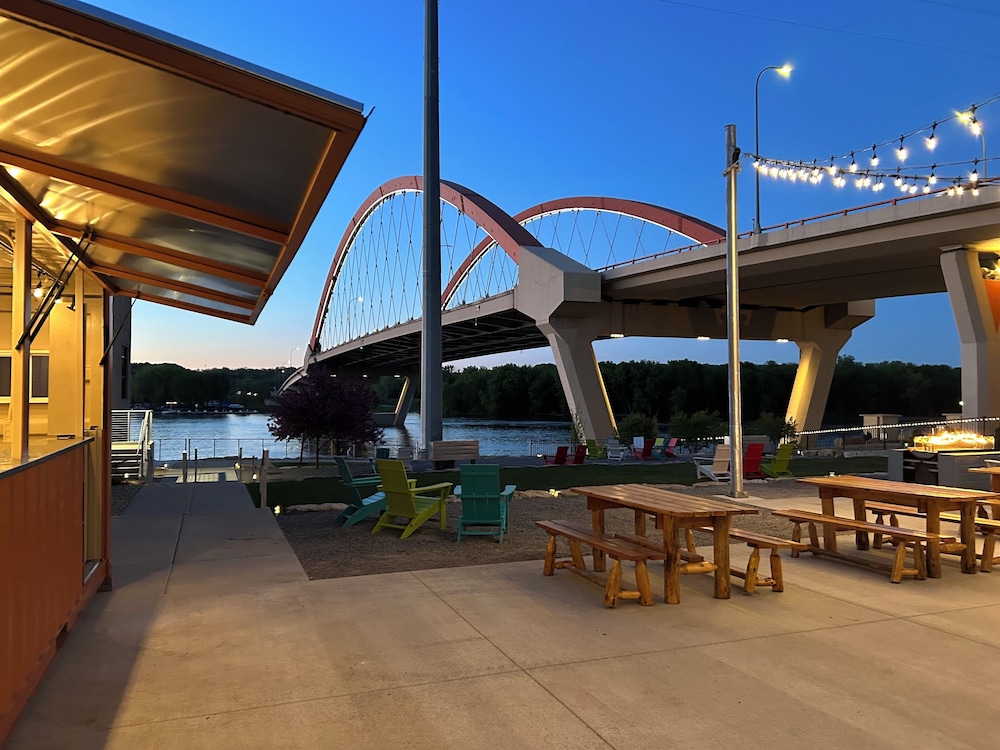 The Confluence Hotel 18/34
