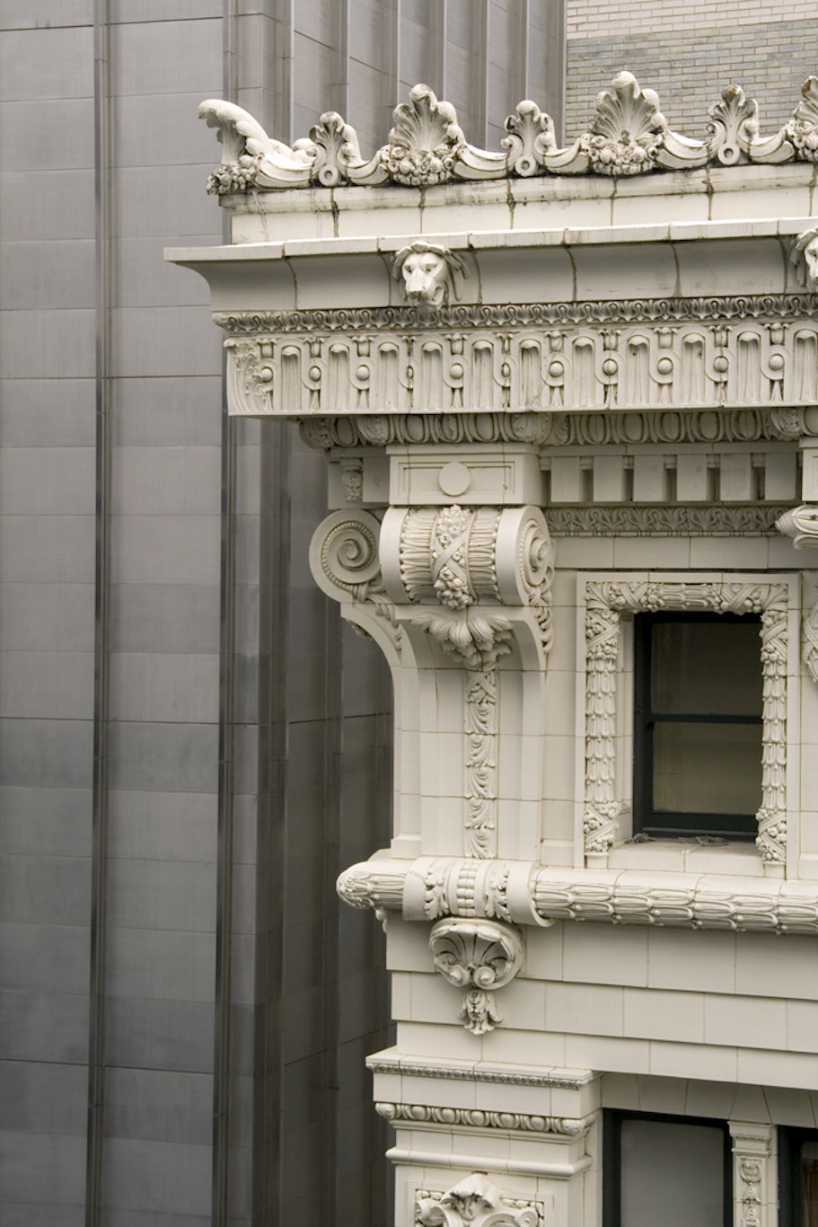 Hampton Inn Majestic Chicago Theatre District 12/52