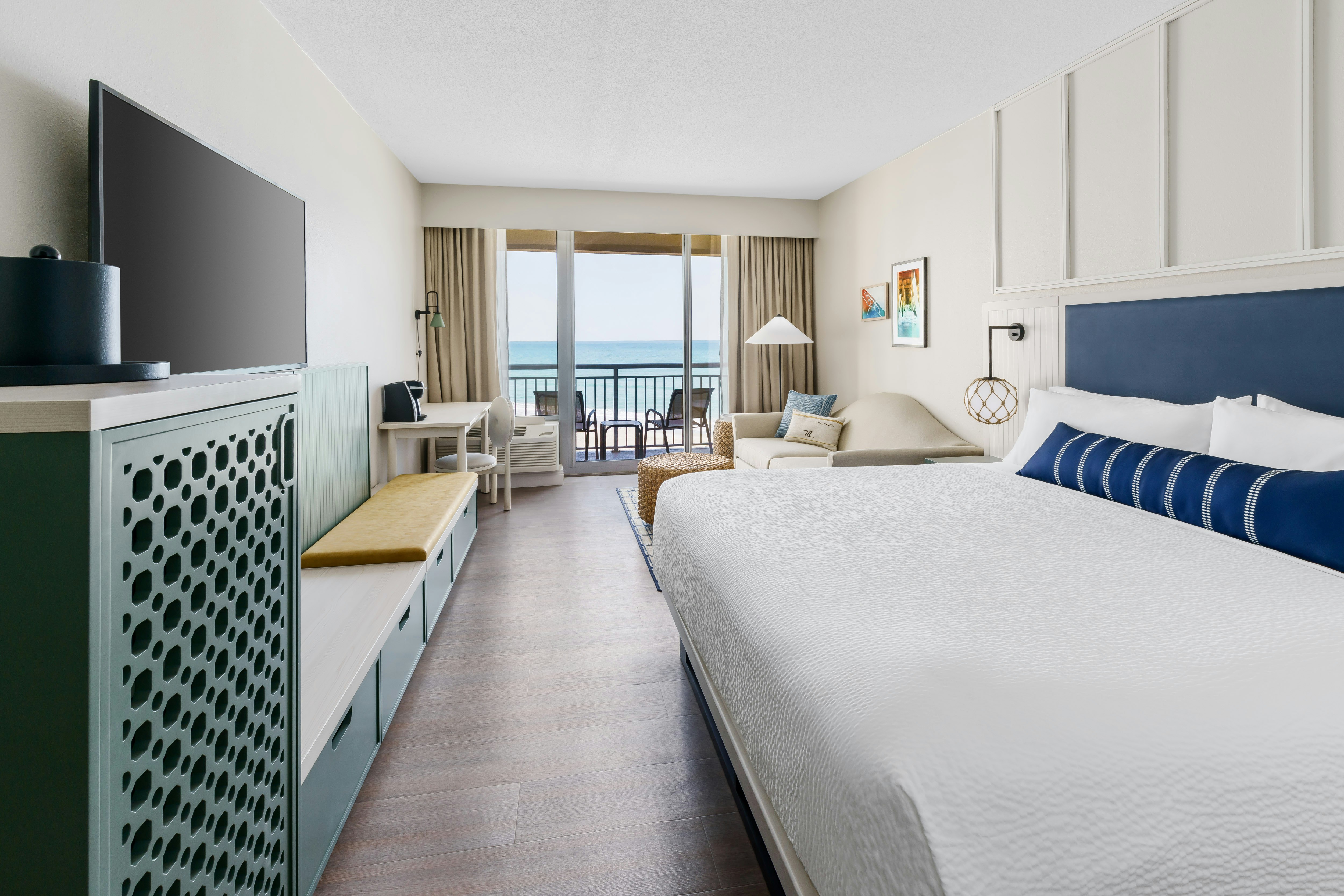 Room, King Bed, Ocean Front