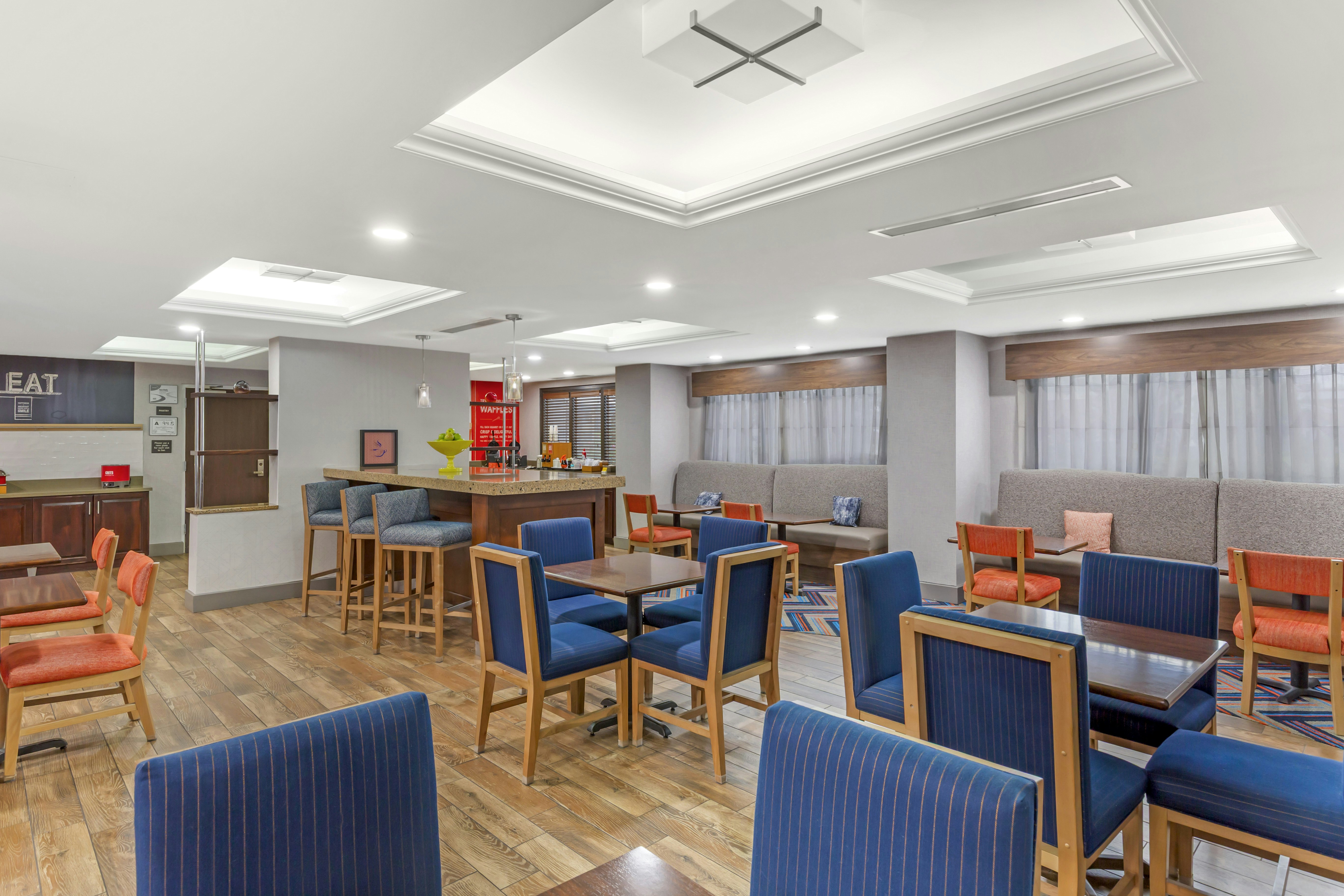 Hampton Inn Washington, NC 20/28
