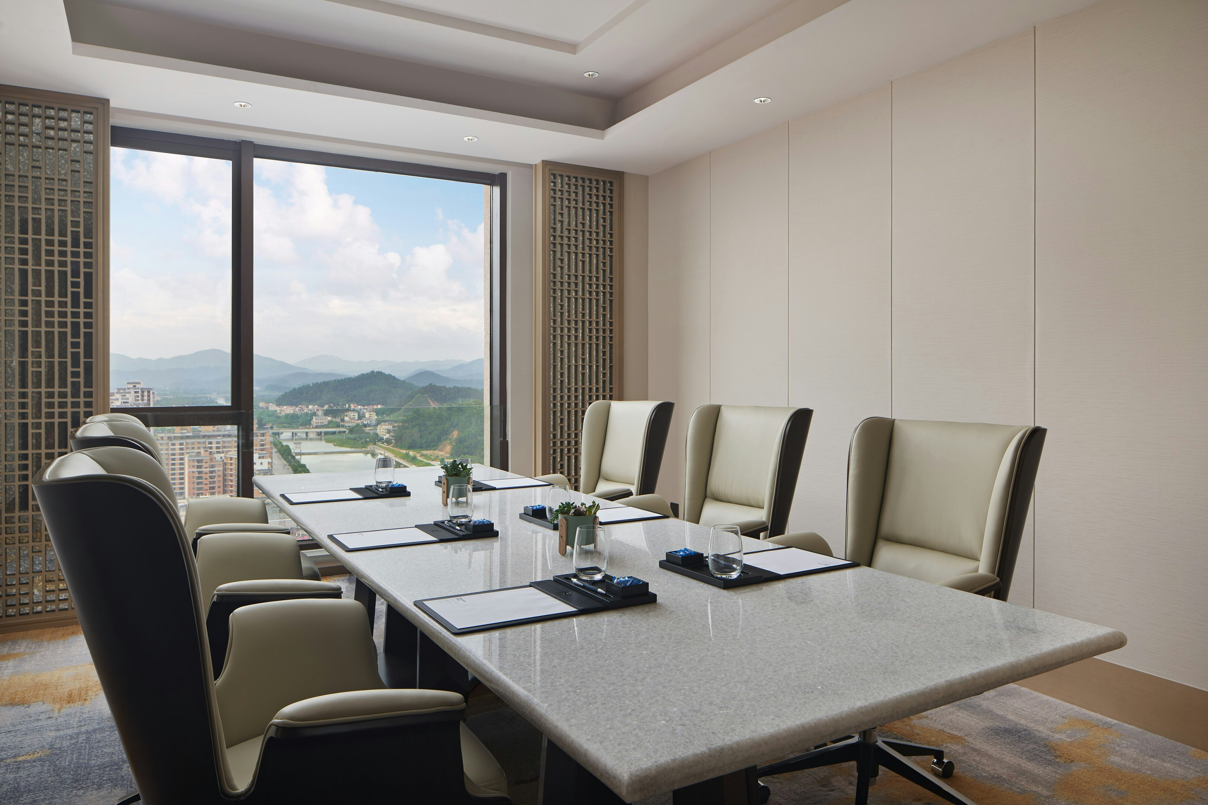 Sheraton Yunfu Xinxing Hotel 53/55