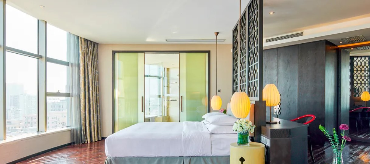 Deluxe, Suite