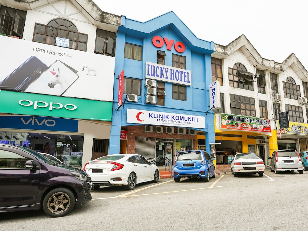 OYO 89406 Lucky Budget Hotel 16/21
