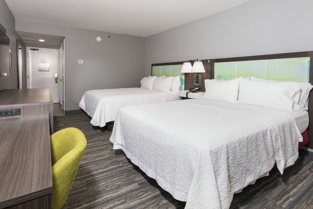 HAMPTON INN ST. AUGUSTINE BEACH 10/39