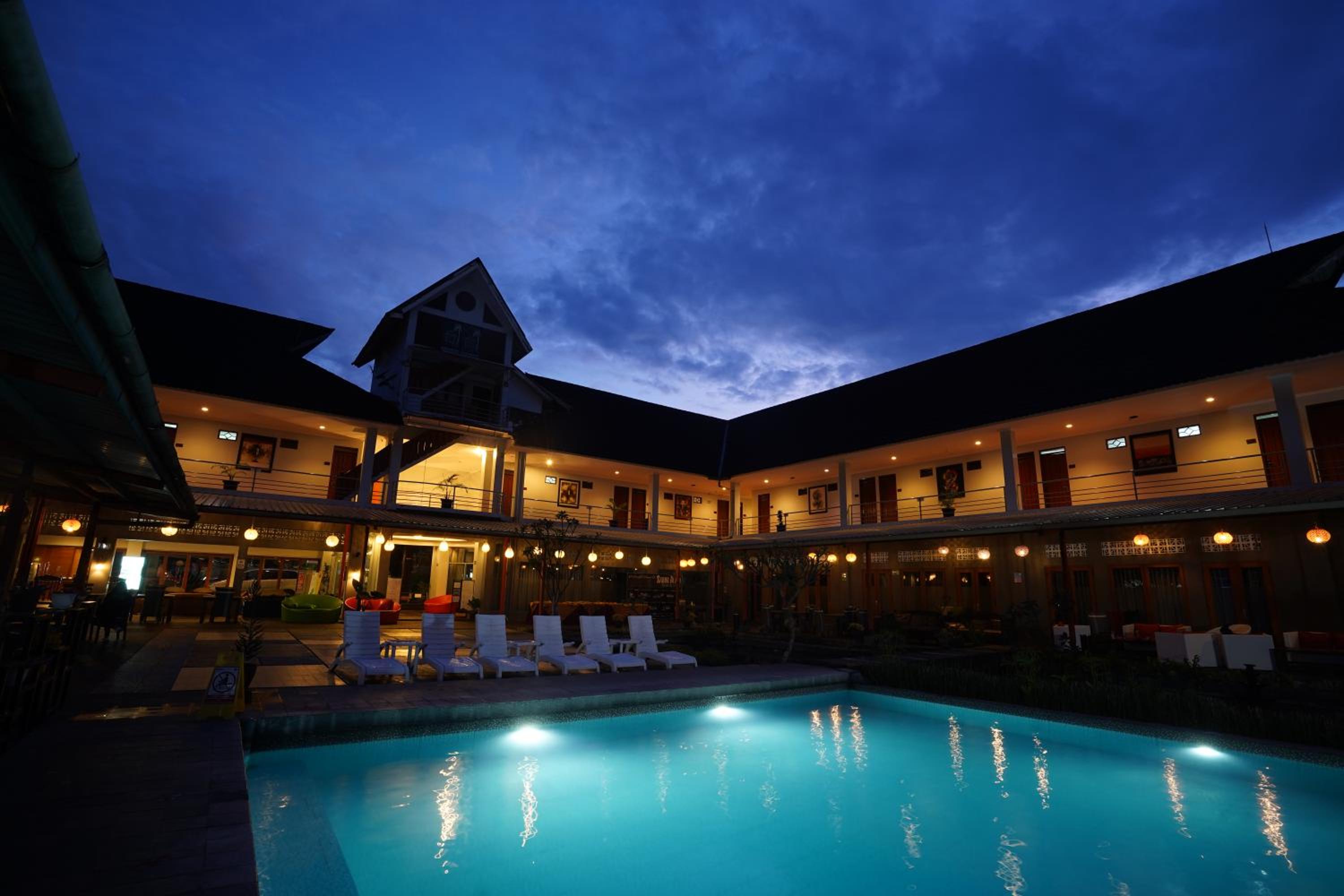 Sabda Alam Hotel Resort 3/42