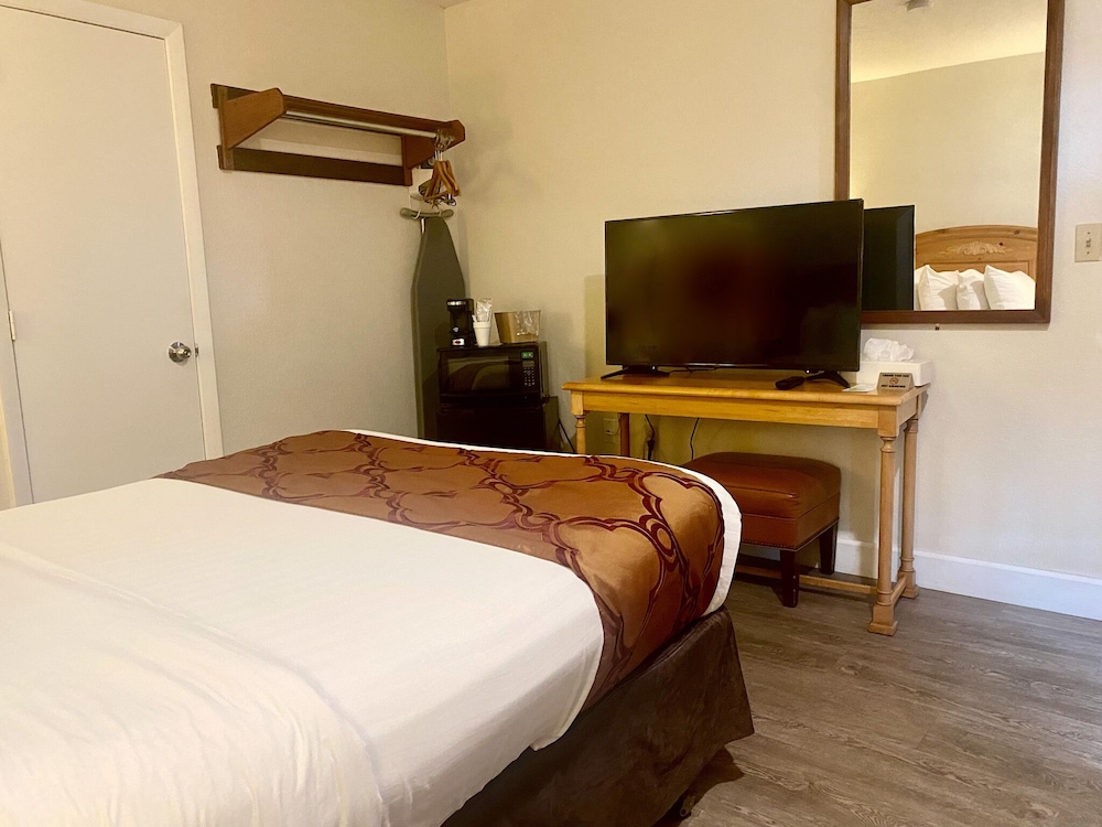 Garden Inn Homestead 46/81