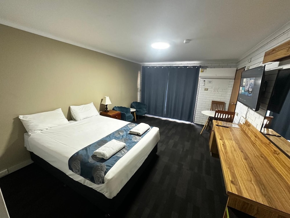Room, Queen Bed