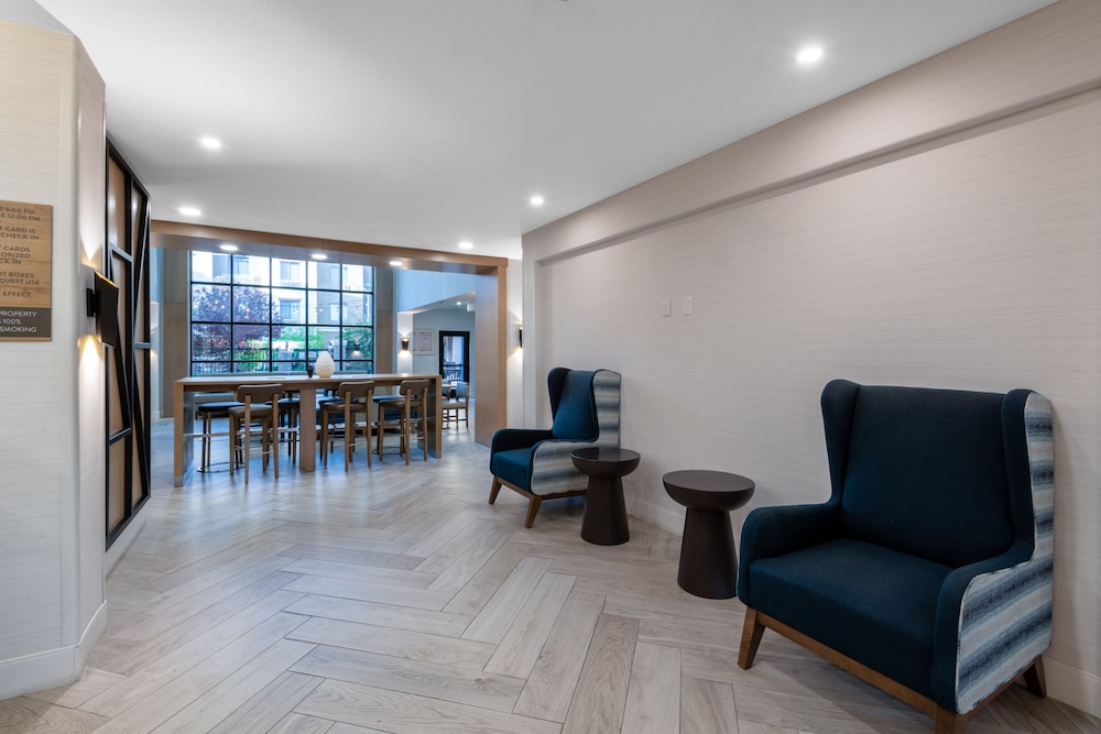 Staybridge Suites Phoenix-Glendale 42/65