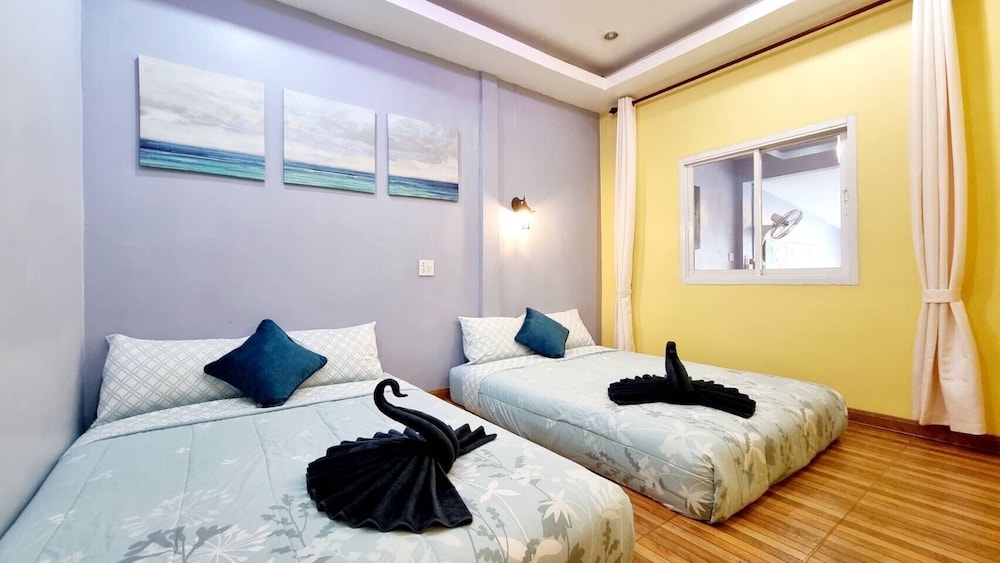 Baan Bua Talay 13/65