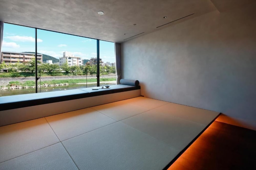 SGR Kamogawa 20/25